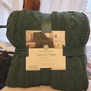 Huntington Home | Bedding | Huntington Home Cable Knit Throw Nwt | Poshmark